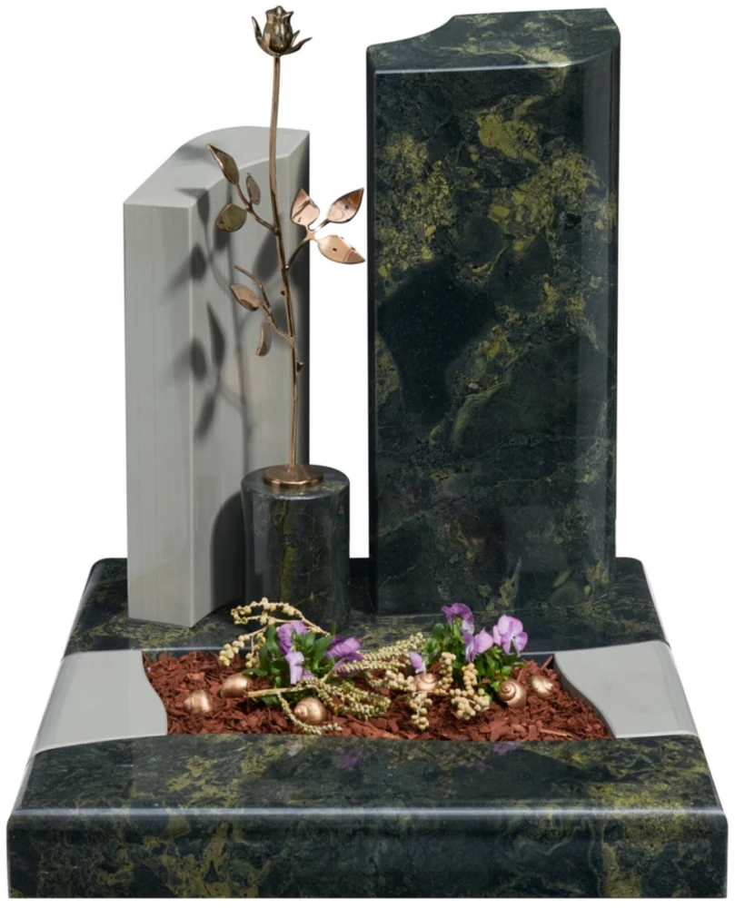 231129  Grabschmuck von Böse Natursteine AG