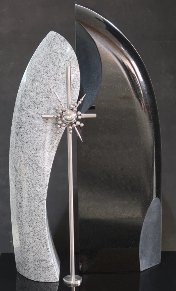 231135  Grabschmuck von Böse Natursteine AG