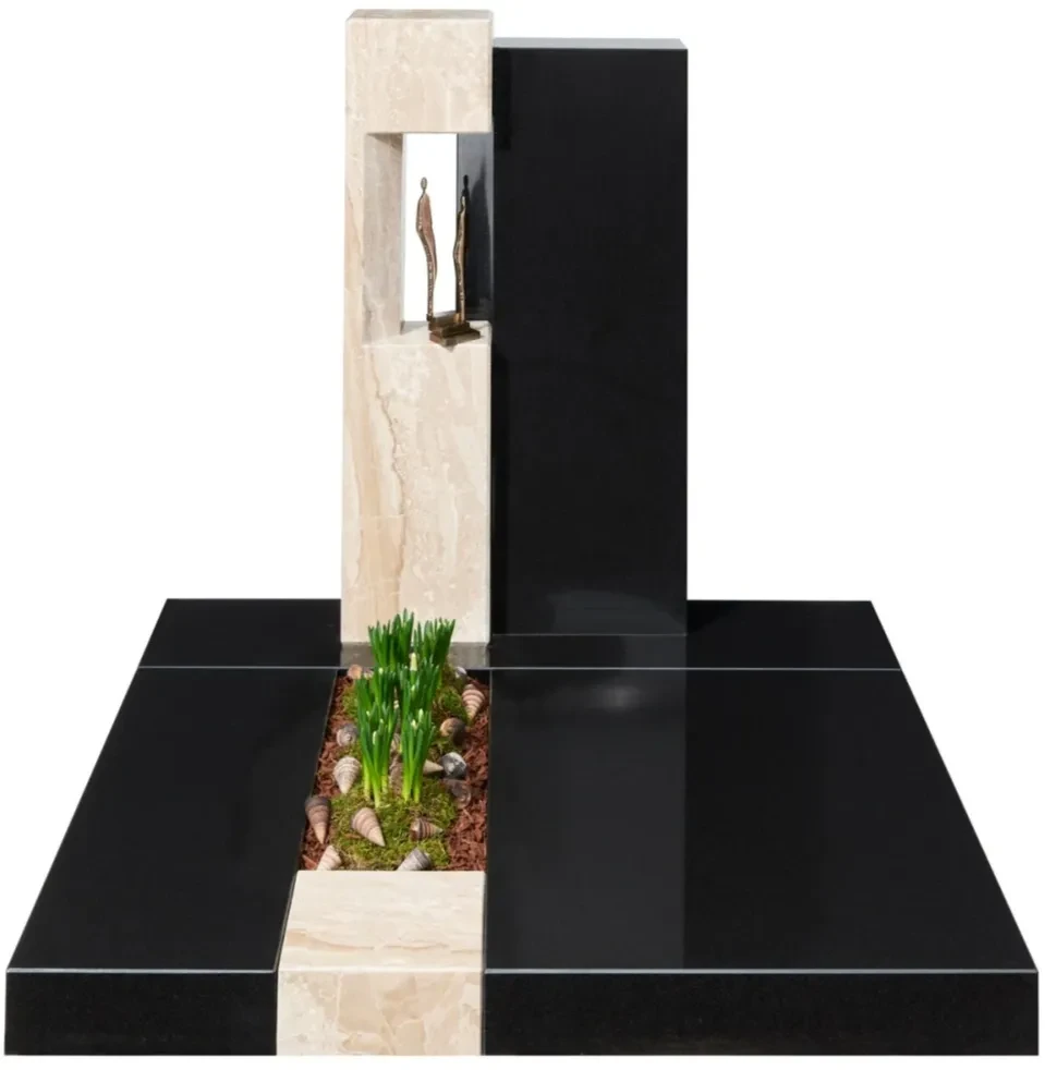 231112  Grabschmuck von Böse Natursteine AG