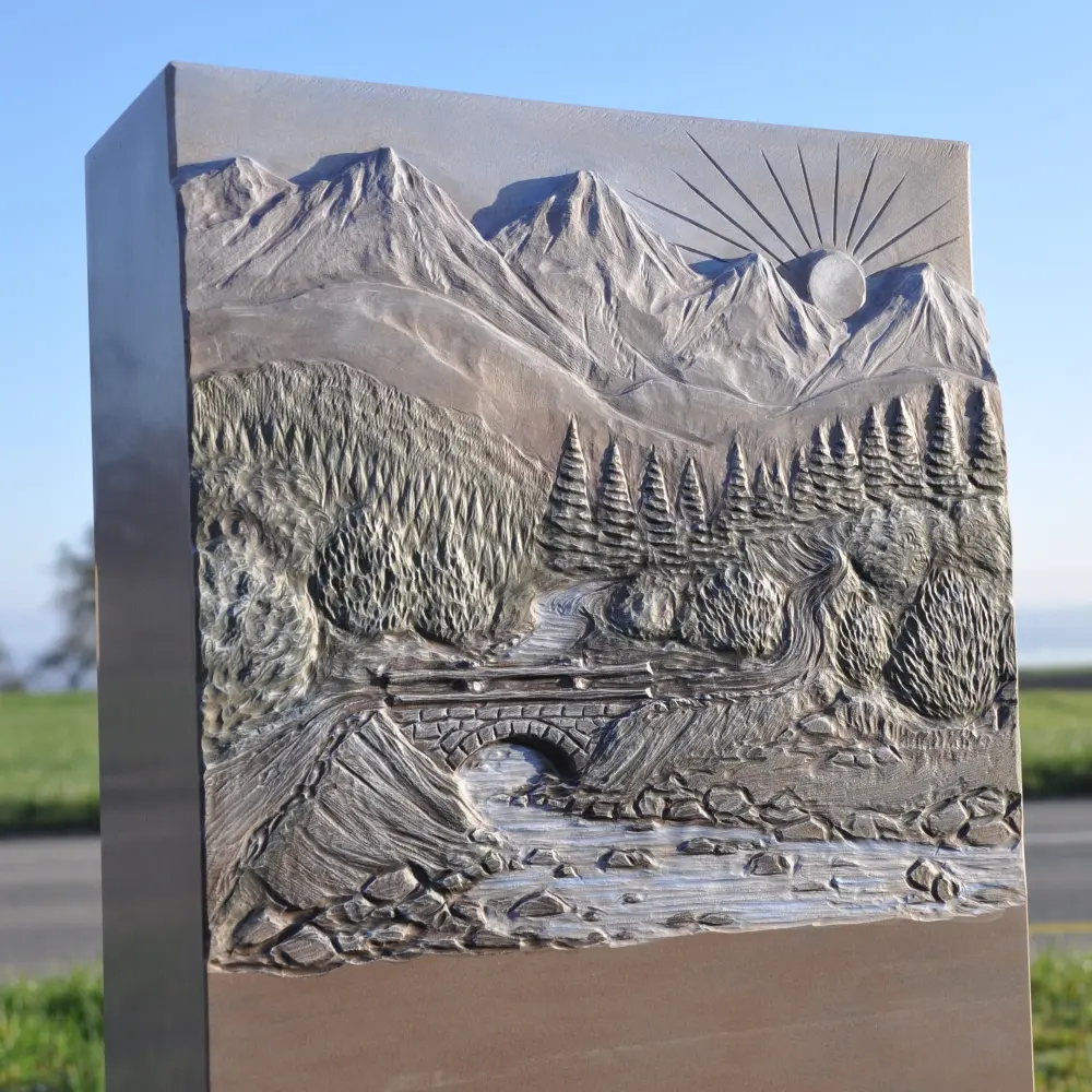 Berglandschaft Grabschmuck von Böse Natursteine AG